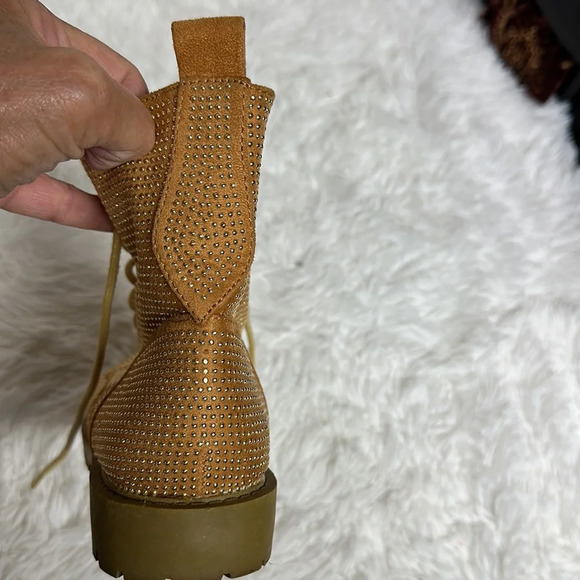Lilliana Moto Boots Tan with little studs Lace up - Picture 3 of 9